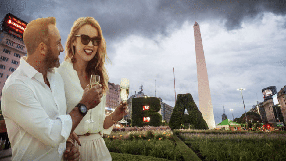 Sugar daddy con sugar baby en Buenos Aires en el obelisco de Agentina