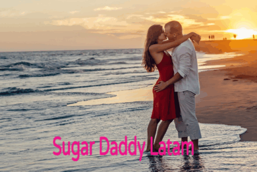 Imagen pareja en playa de Latinoamérica